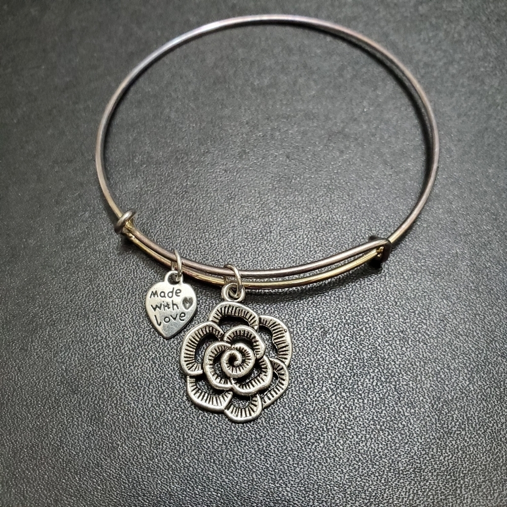 Silver tone rose charm bangle bracelet 8"